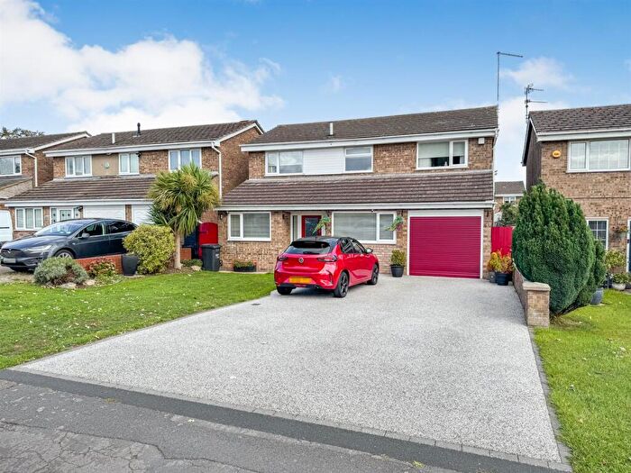 4 Bedroom Detached House For Sale In Tower Hill Road, Corby, NN18
