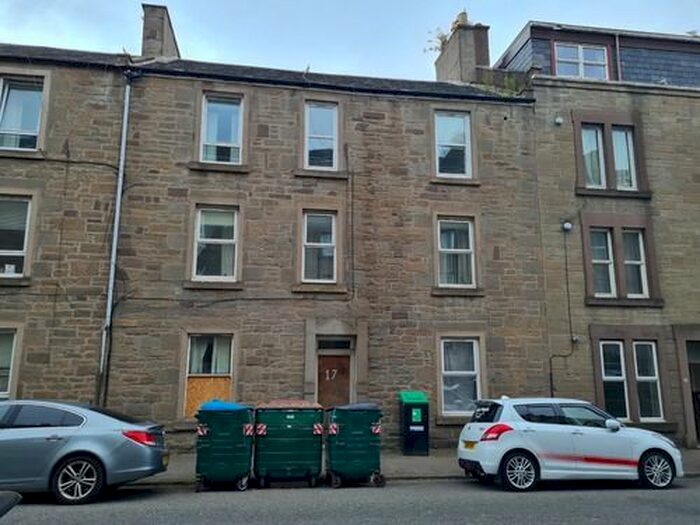 Studio To Rent In Cleghorn Street, Dundee, DD2