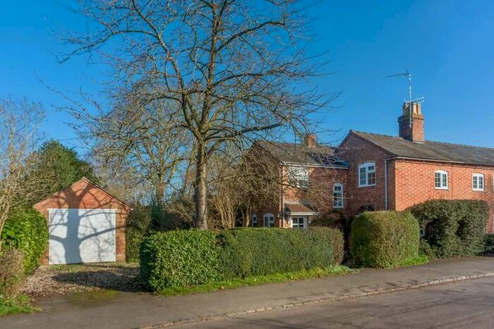 3 Bedroom Semi-Detached House For Sale In Main Street, Clifford Chambers, Stratford-upon-avon, CV37