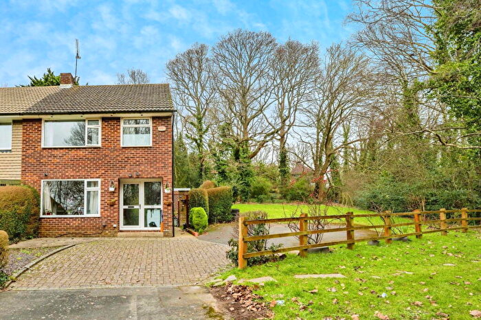 3 Bedroom End Of Terrace House For Sale In Steele Close, Chandler's Ford, Eastleigh, SO53