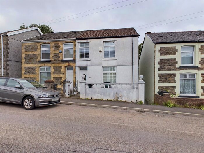 Houses for sale & to rent in CF47 9DT, Gurnos Merthyr Tydfil