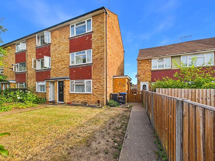 2 Bedroom Maisonette For Sale In Denham Green Lane, Denham, UB9
