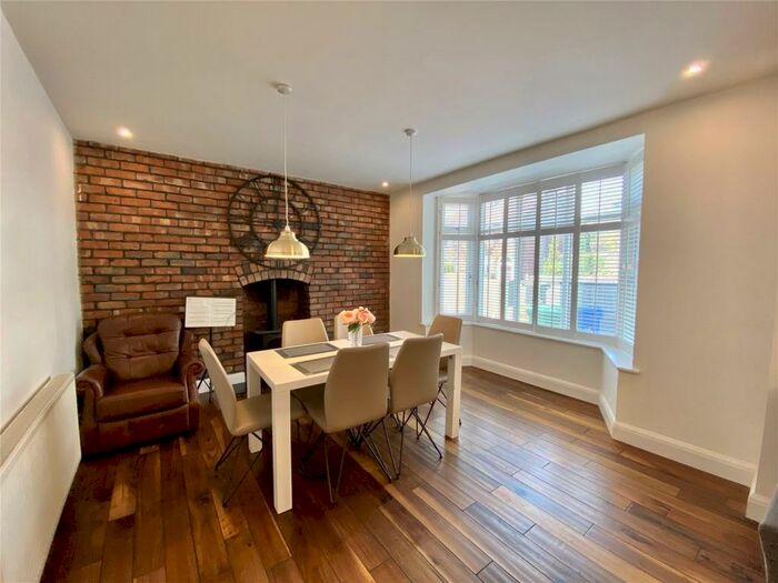 4 Bedroom Detached House For Sale In Westholme Road, Didsbury, Manchester, M20