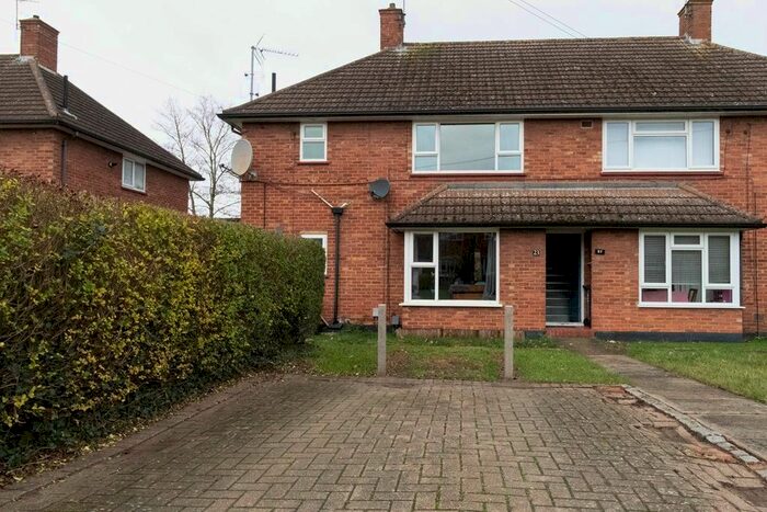 1 Bedroom Flat To Rent In Maycroft, Letchworth Garden City, SG6