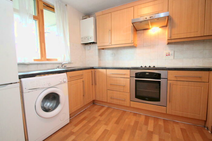 1 Bedroom Flat To Rent In Wildwood Close, Lee, SE12