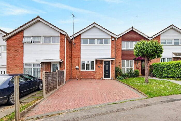 3 Bedroom Terraced House For Sale In Bideford Green, Leighton Buzzard, LU7