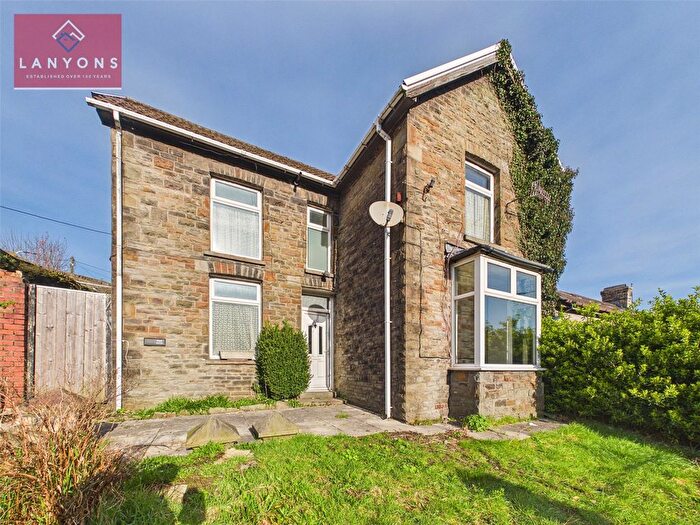 3 Bedroom End Terrace House For Sale In High Street, Cymmer, Porth, Rhondda Cynon Taf, CF39