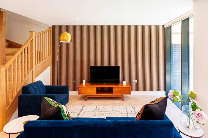 2 Bedroom Apartment For Sale In Gloucester Place, Brighton, East Sussex, BN1