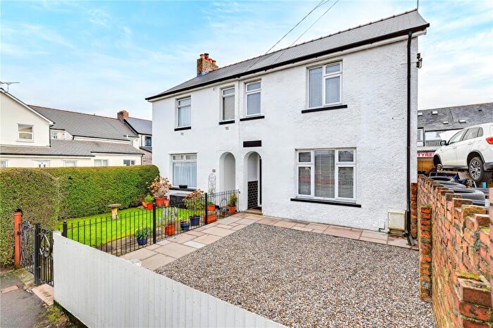 3 Bedroom Semi Detached House For Sale In Pantbach Place, Birchgrove, Cardiff, CF14