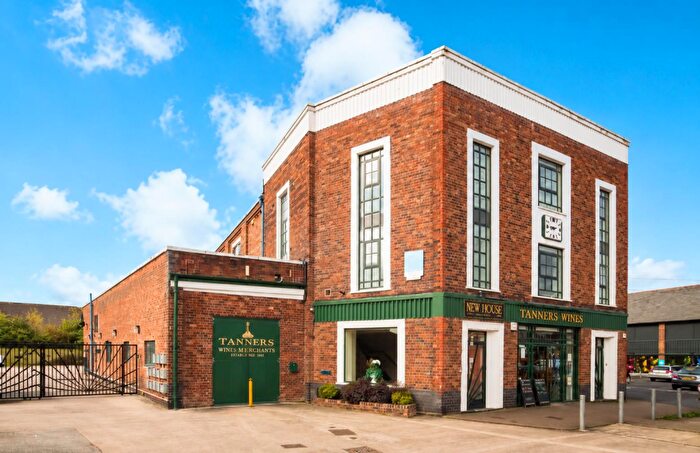 2 Bedroom Apartment For Sale In Christleton Road, Chester, CH3