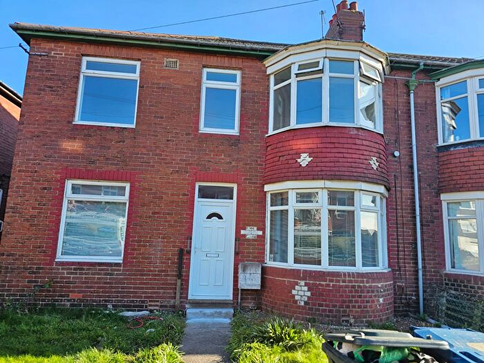 3 Bedroom Flat To Rent In Moorhead, Newcastle Upon Tyne, NE5