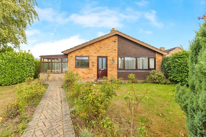3 Bedroom Bungalow For Sale In St. Leonards Close, Wymondham, Norfolk, NR18