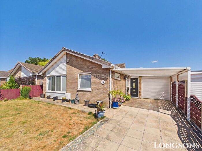 2 Bedroom Detached Bungalow For Sale In Vicarage Walk, Watton, IP25