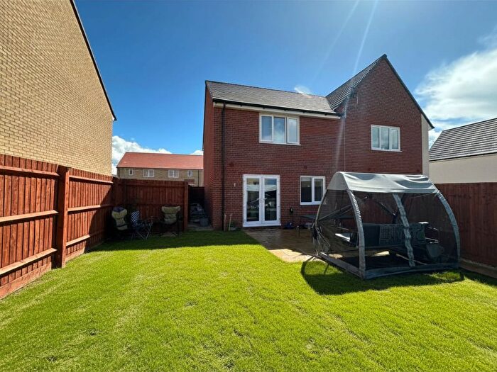 2 Bedroom Semi-Detached House For Sale In Havers Rise, Littleport, Ely, CB6