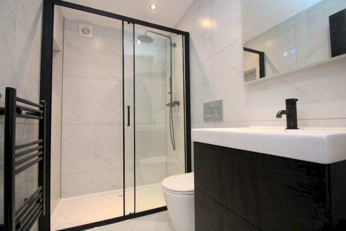 2 Bedroom Flat To Rent In Blenheim Park Road, South Croydon, CR2