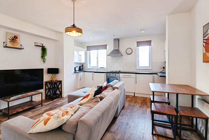 2 Bedroom Apartment To Rent In Southchurch Road, Southend-on-Sea, SS1