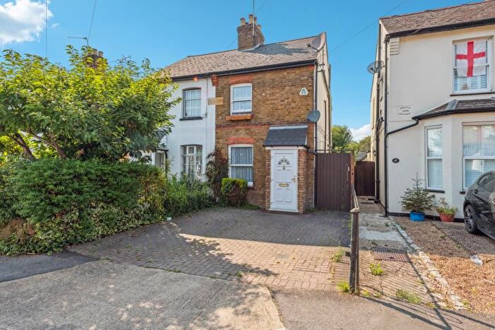 2 Bedroom Terraced House To Rent In High Street, Northwood, HA6