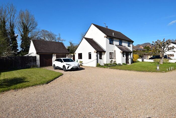 4 Bedroom Detached House For Sale In Lower Backway, Shrewton, SP3