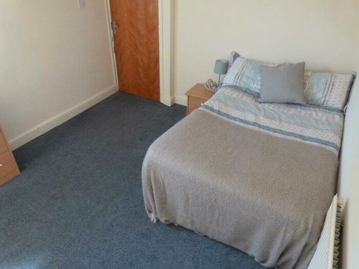 9 Bedroom House To Rent In St Helens Road, Ormskirk, L39