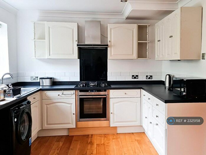 3 Bedroom Terraced House To Rent In New Addington, New Addington, CR0