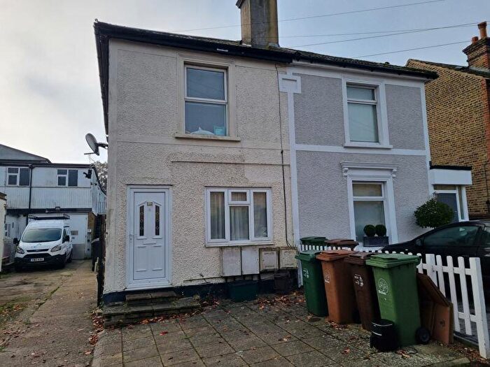 1 Bedroom Flat To Rent In Sandy Lane North, Wallington, SM6
