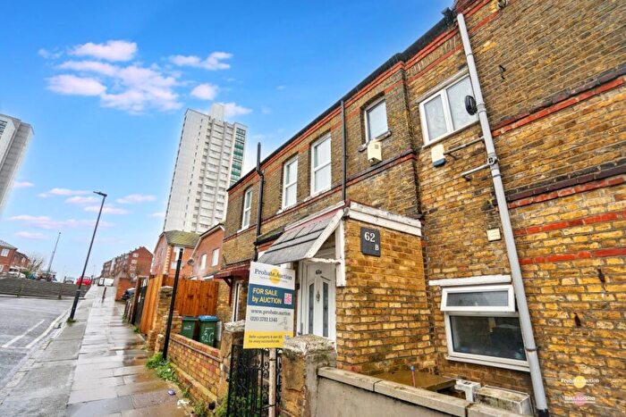 2 Bedroom Flat For Sale In B Griffin Road, London, SE18