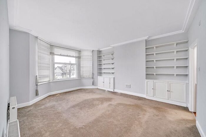 2 Bedroom Flat To Rent In Finchley Road, London, NW3
