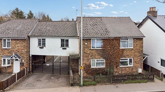 2 Bedroom Cottage For Sale In High Street, Cowley, Uxbridge, UB8