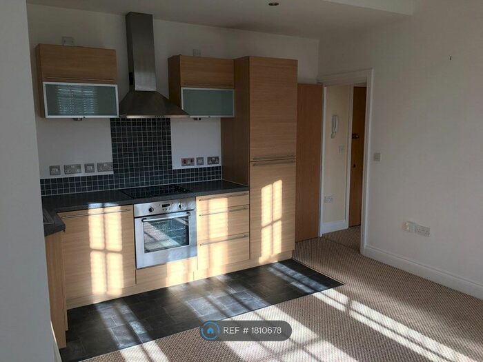 1 Bedroom Flat To Rent In Spinnaker House A, Portsmouth, PO1