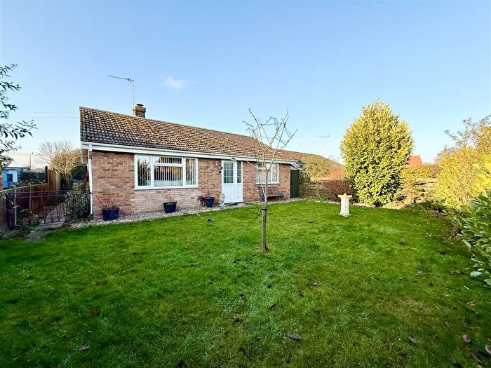 2 Bedroom Detached Bungalow For Sale In Thorn Road, Catfield, NR29