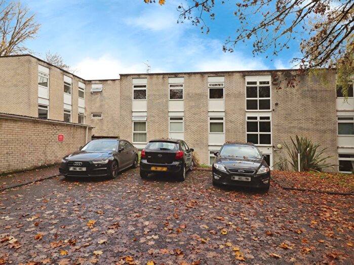 1 Bedroom Flat For Sale In Cogan Pill Road, Llandough, Penarth, CF64