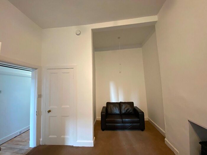 2 Bedroom Flat To Rent In Argyle Park Terrace, Meadows, Edinburgh, EH9