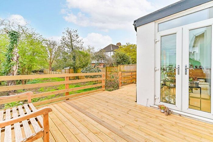 3 Bedroom Semi-detached House For Sale In High View Close, Crystal Palace, London, SE19