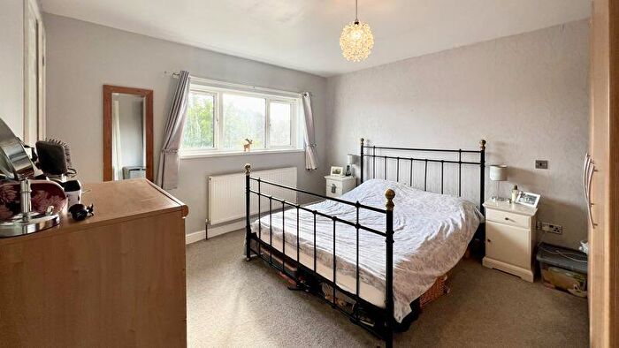 2 Bedroom Semi-Detached House For Sale In South View, Broughton, DN20