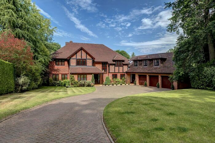 6 Bedroom Detached House For Sale In Stratton Chase Drive, Chalfont St. Giles, HP8