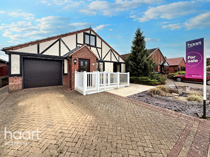 4 Bedroom Detached Bungalow For Sale In Littlechild Drive, Leverington, PE13