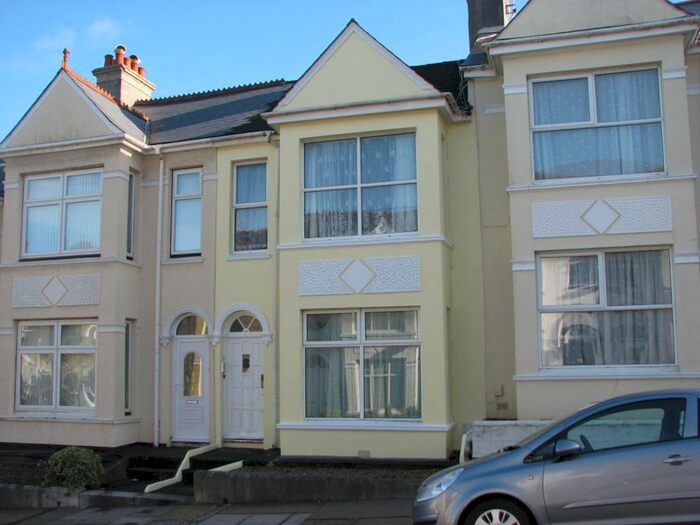 1 Bedroom Flat To Rent In Trelawney Road, Plymouth, Devon, PL3