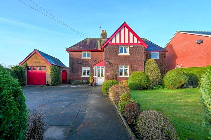 4 Bedroom Detached House For Sale In Southport Road, Lydiate, L31