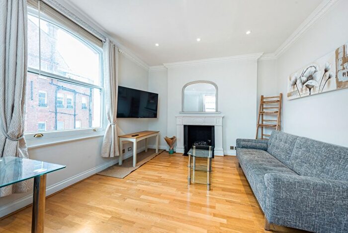 1 Bedroom Flat To Rent In Walton Street, Knightsbridge, London, SW3
