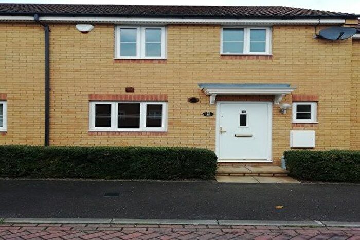 3 Bedroom Property To Rent In Peppercorn Way, Dunstable, LU6
