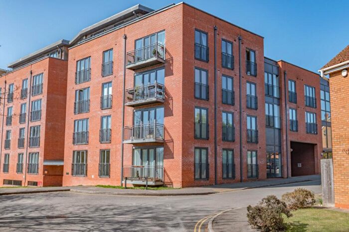 2 Bedroom Apartment To Rent In Cornwood Lane, Shirley, Solihull, West Midlands, B90