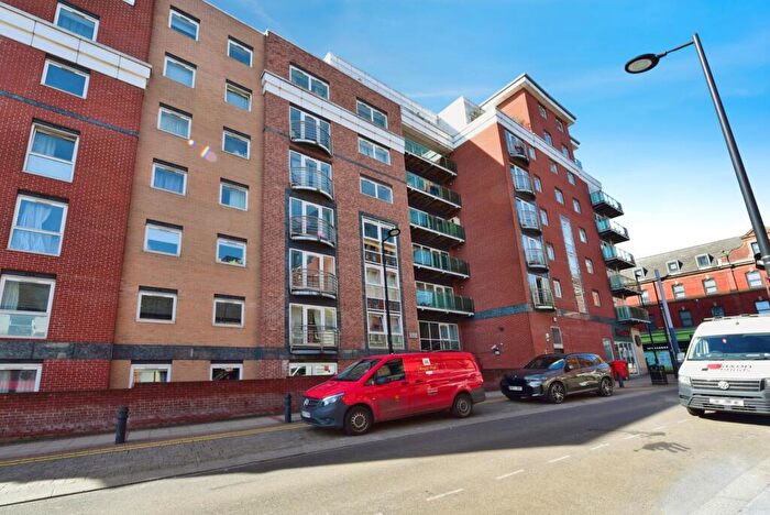 2 Bedroom Flat For Sale In Westfield Terrace, Sheffield, South Yorkshire, S1