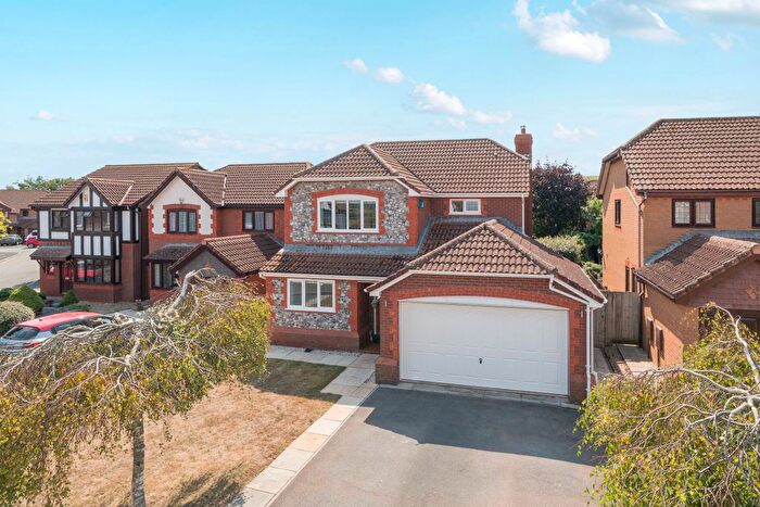 4 Bedroom Detached House For Sale In Berrybrook Meadow, Exeter, EX6