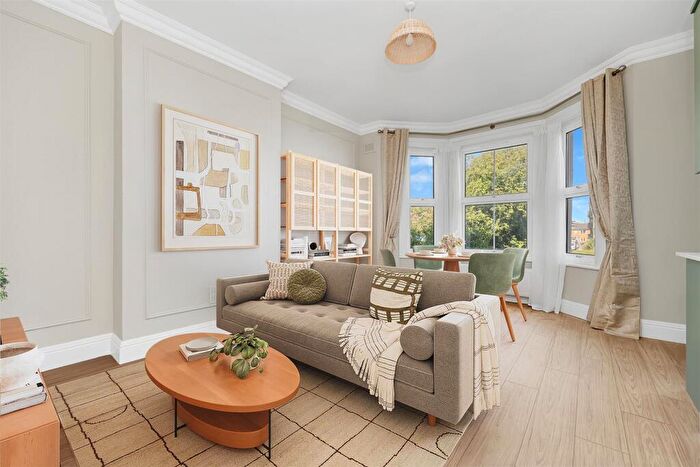 2 Bedroom Flat For Sale In Church Road, London, NW10