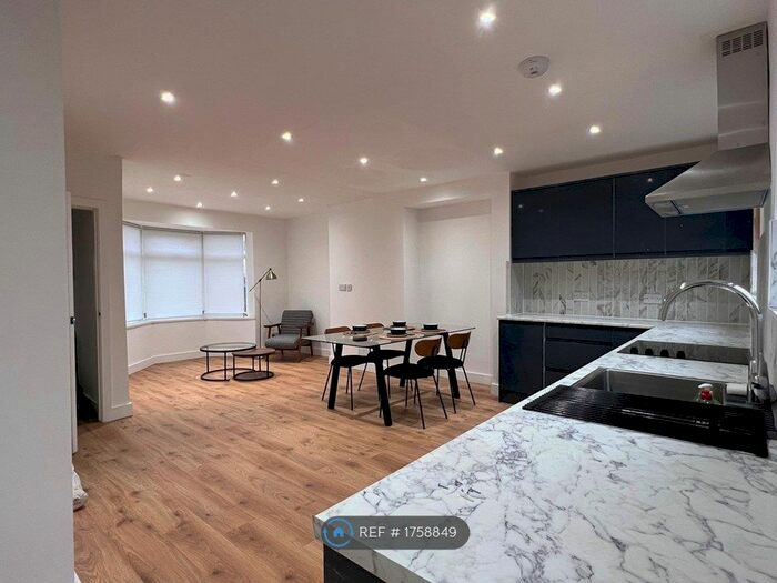 3 Bedroom End Of Terrace House To Rent In Altbridge Road, Liverpool, L36