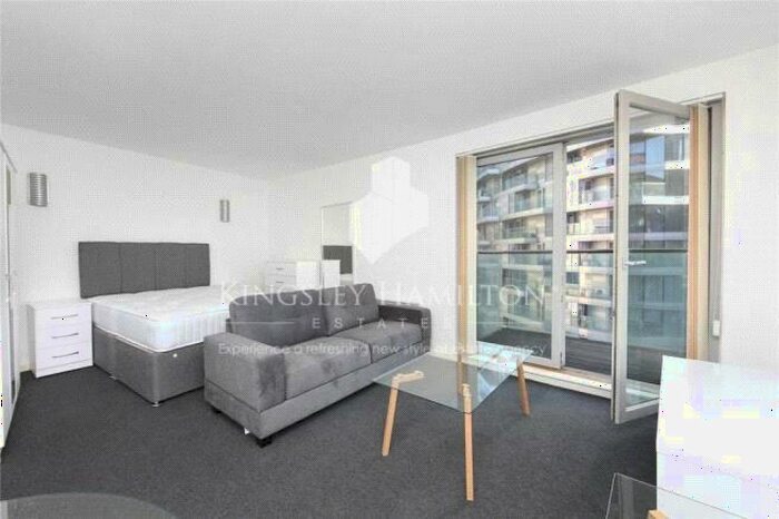 Apartment To Rent In Michigan Building, Biscayne Avenue, London, E14