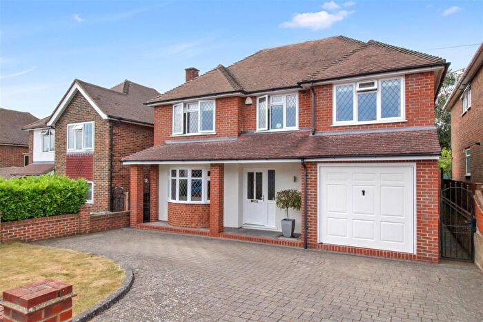 4 Bedroom Detached House For Sale In Aragon Avenue, East Ewell, KT17