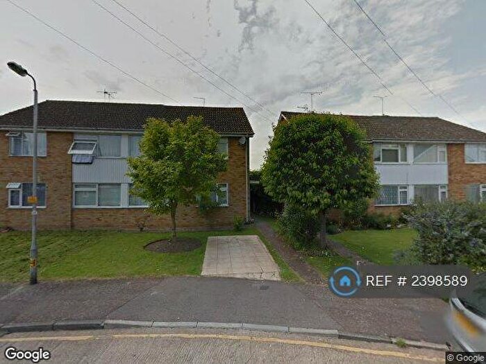 2 Bedroom Maisonette To Rent In Shalcross Drive, Cheshunt, Waltham Cross, EN8