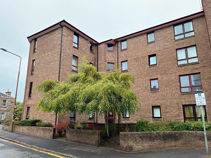 2 Bedroom Flat To Rent In Sienna Gardens, Sciennes, Edinburgh, EH9