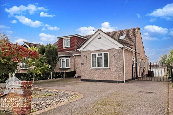 3 Bedroom Semi-Detached House To Rent In Manor Road, Benfleet, SS7